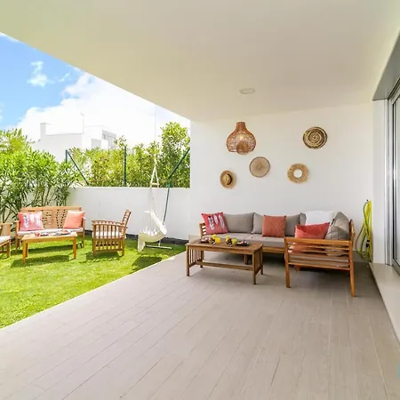 Newly Built 2-bdrm In Le Mirage Εστεπόνα