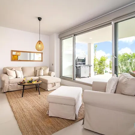 Διαμέρισμα Newly Built 2-bdrm In Le Mirage