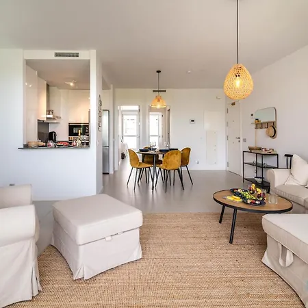 Διαμέρισμα Newly Built 2-bdrm In Le Mirage