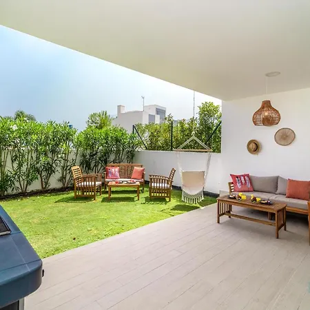 Διαμέρισμα Newly Built 2-bdrm In Le Mirage